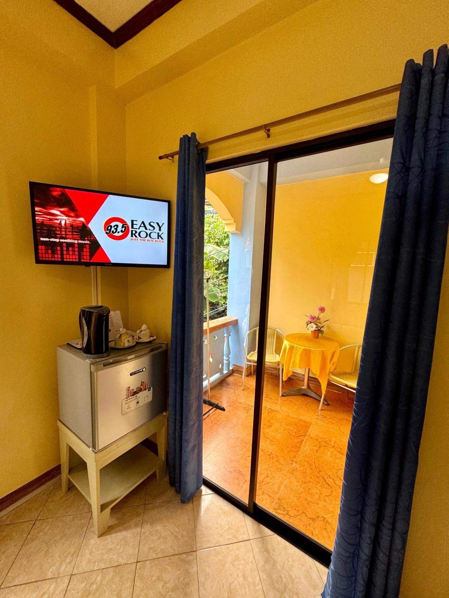 Ocean Breeze Inn Manoc-Manoc Dış mekan fotoğraf