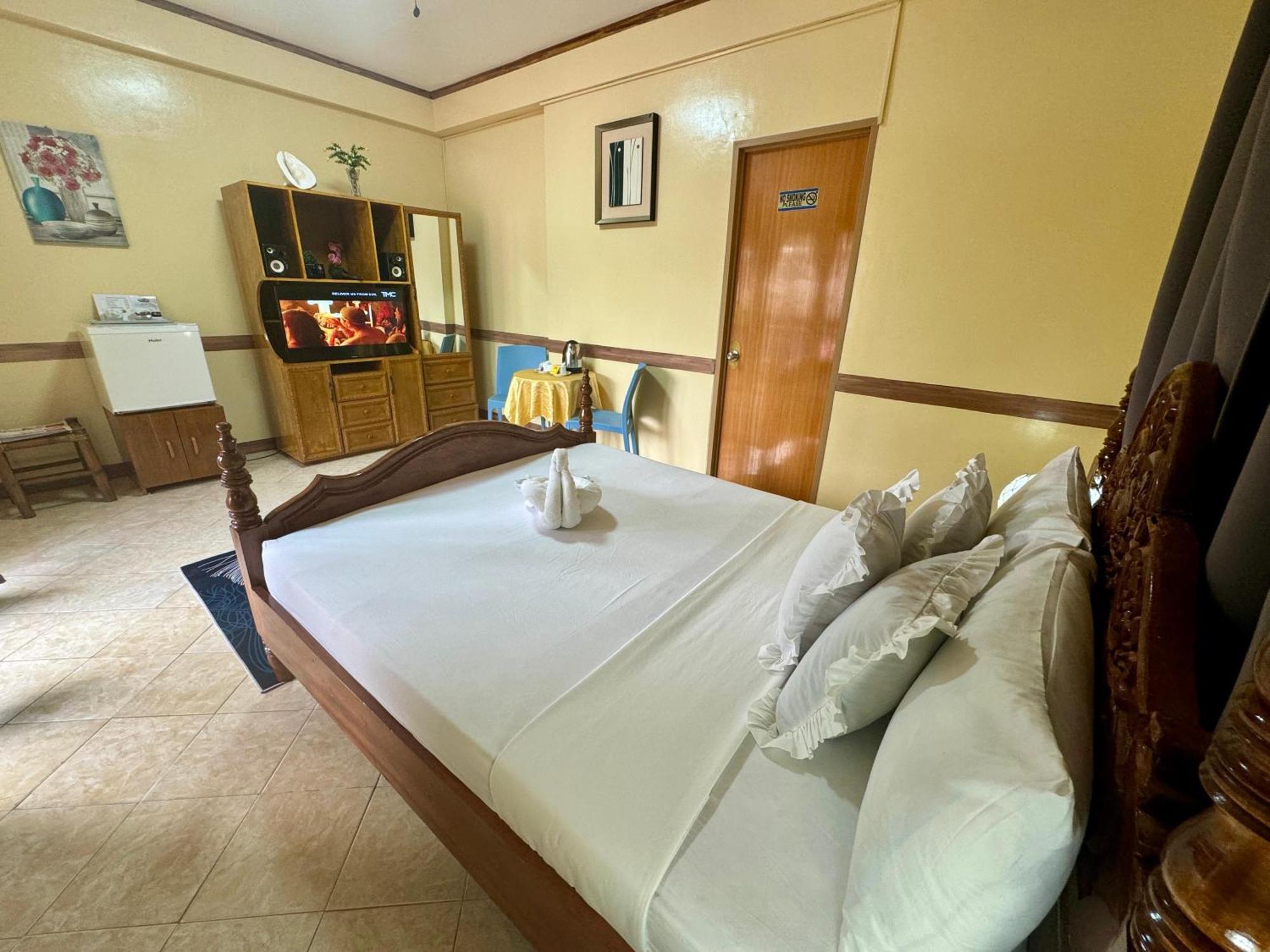 Ocean Breeze Inn Manoc-Manoc Dış mekan fotoğraf