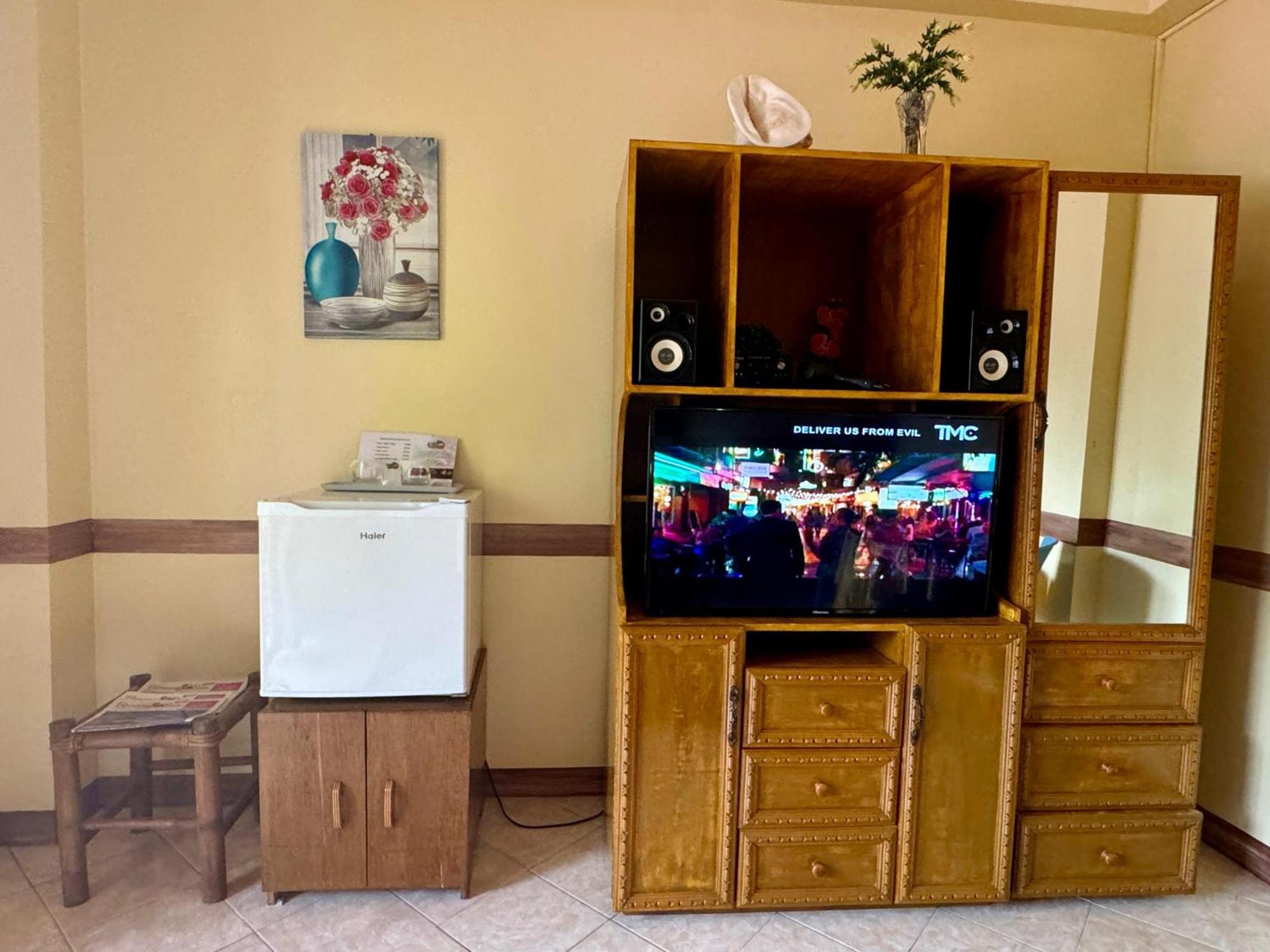 Ocean Breeze Inn Manoc-Manoc Dış mekan fotoğraf