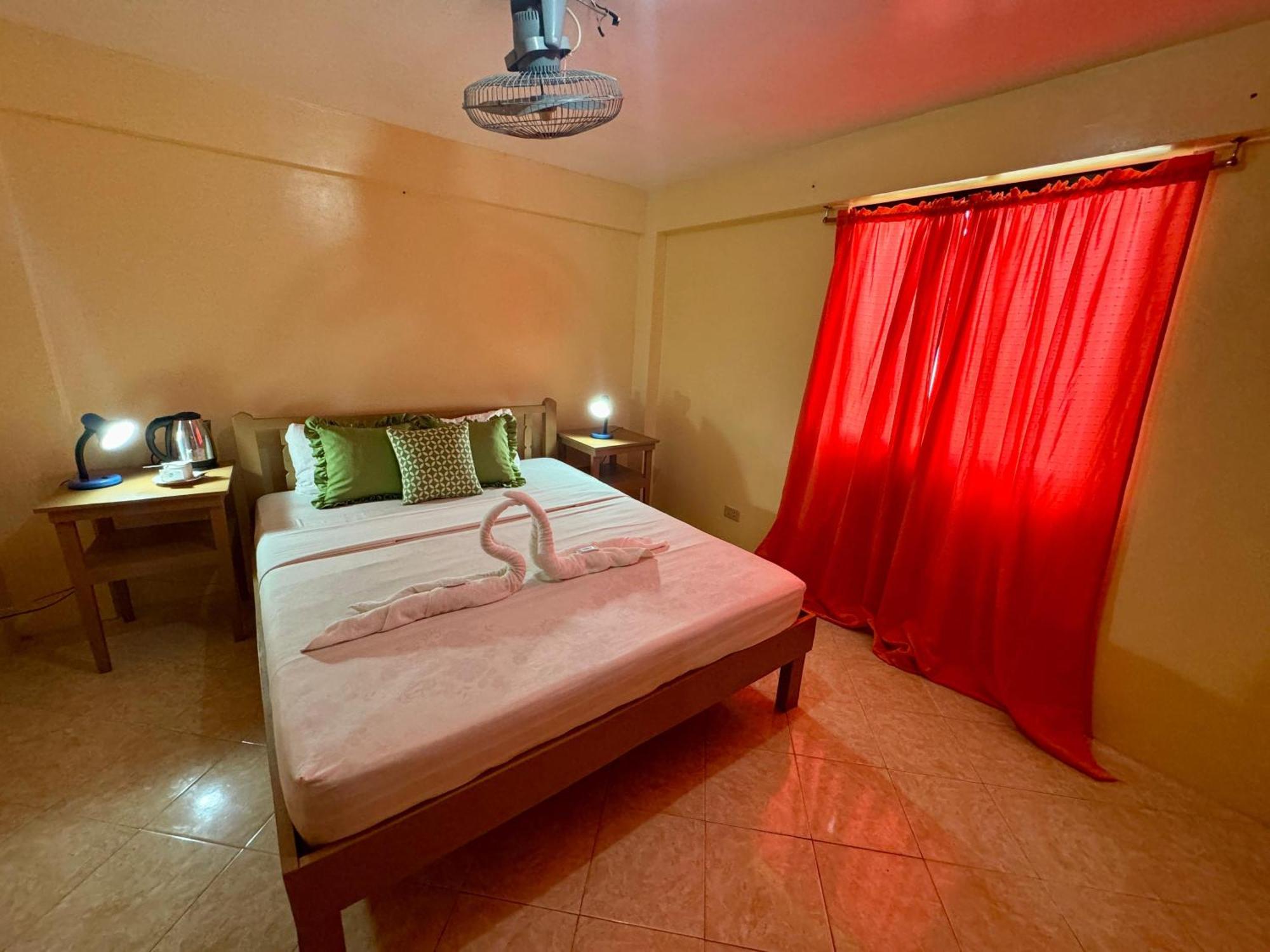Ocean Breeze Inn Manoc-Manoc Oda fotoğraf