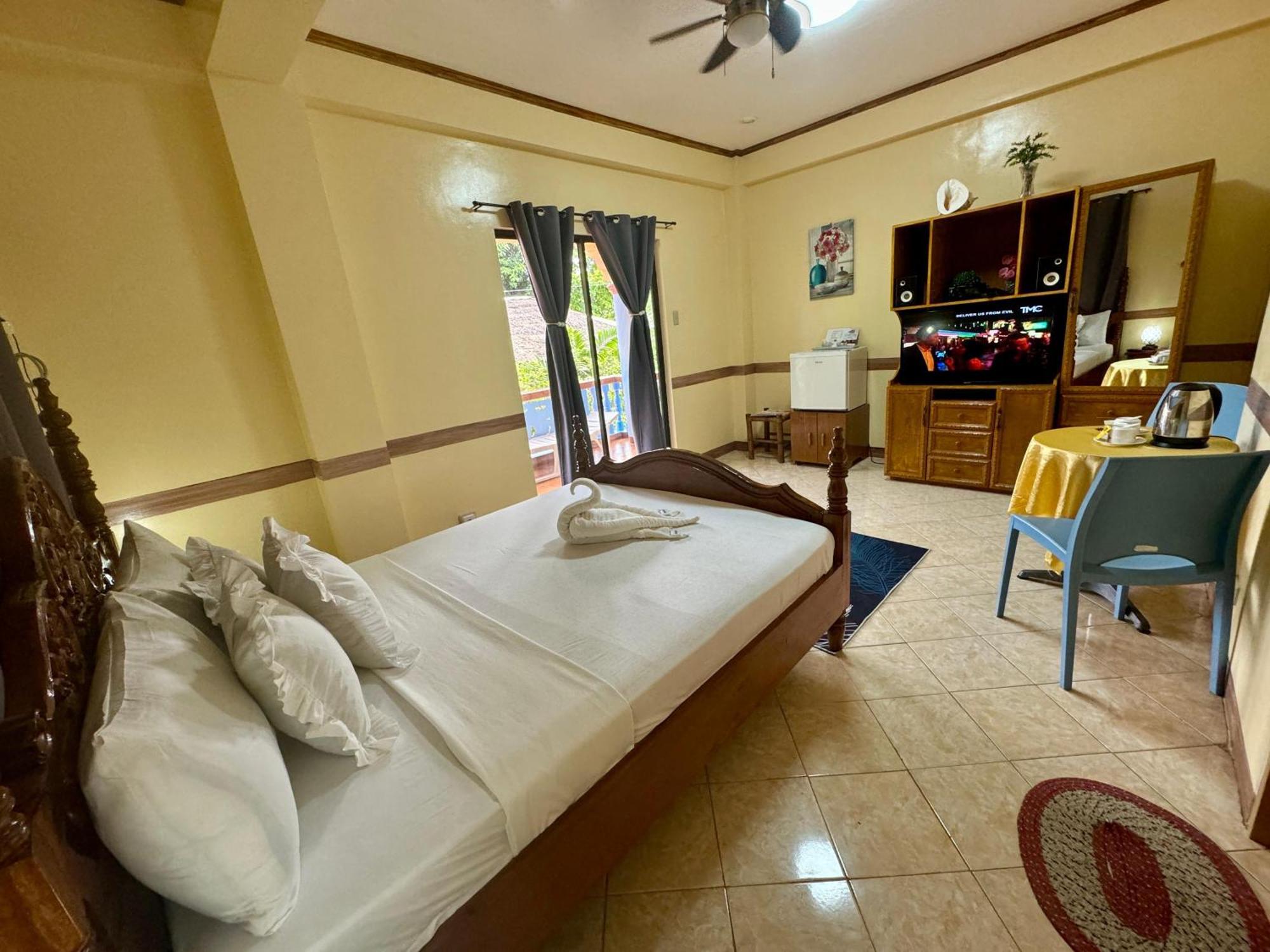 Ocean Breeze Inn Manoc-Manoc Dış mekan fotoğraf