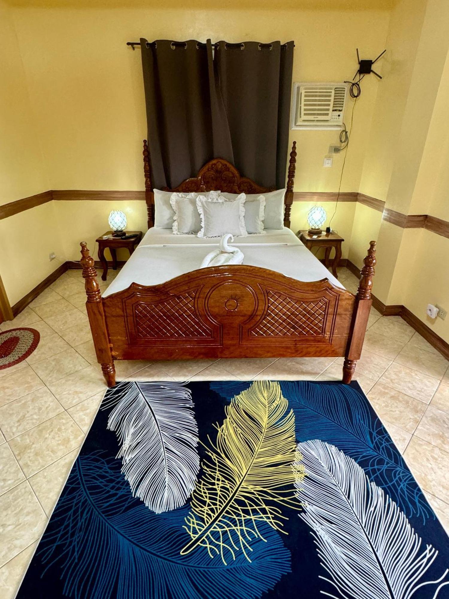 Ocean Breeze Inn Manoc-Manoc Dış mekan fotoğraf