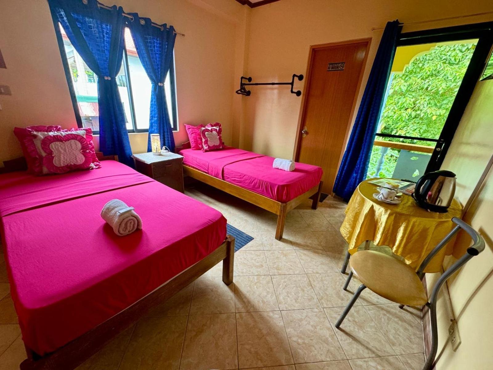 Ocean Breeze Inn Manoc-Manoc Oda fotoğraf