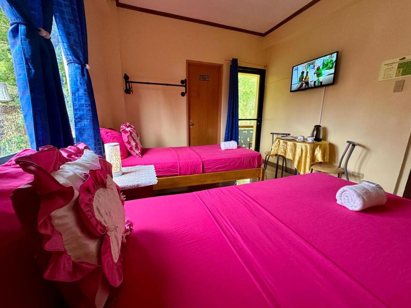 Ocean Breeze Inn Manoc-Manoc Oda fotoğraf